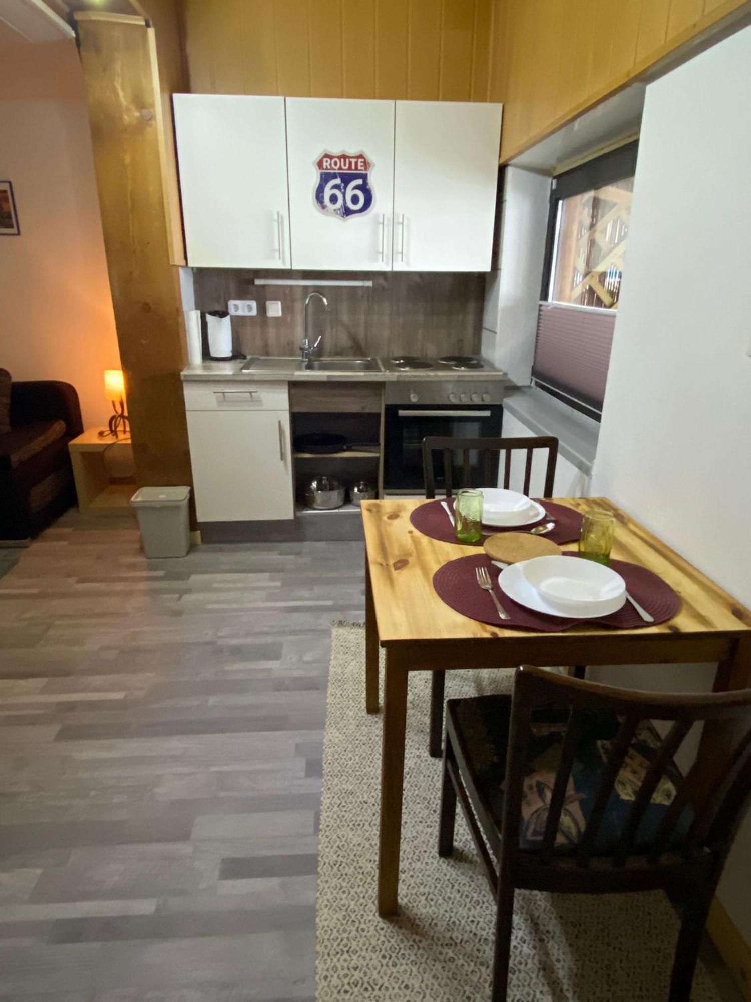Apartment Ferienwohnungen! Kleine Mit Terrasse! *